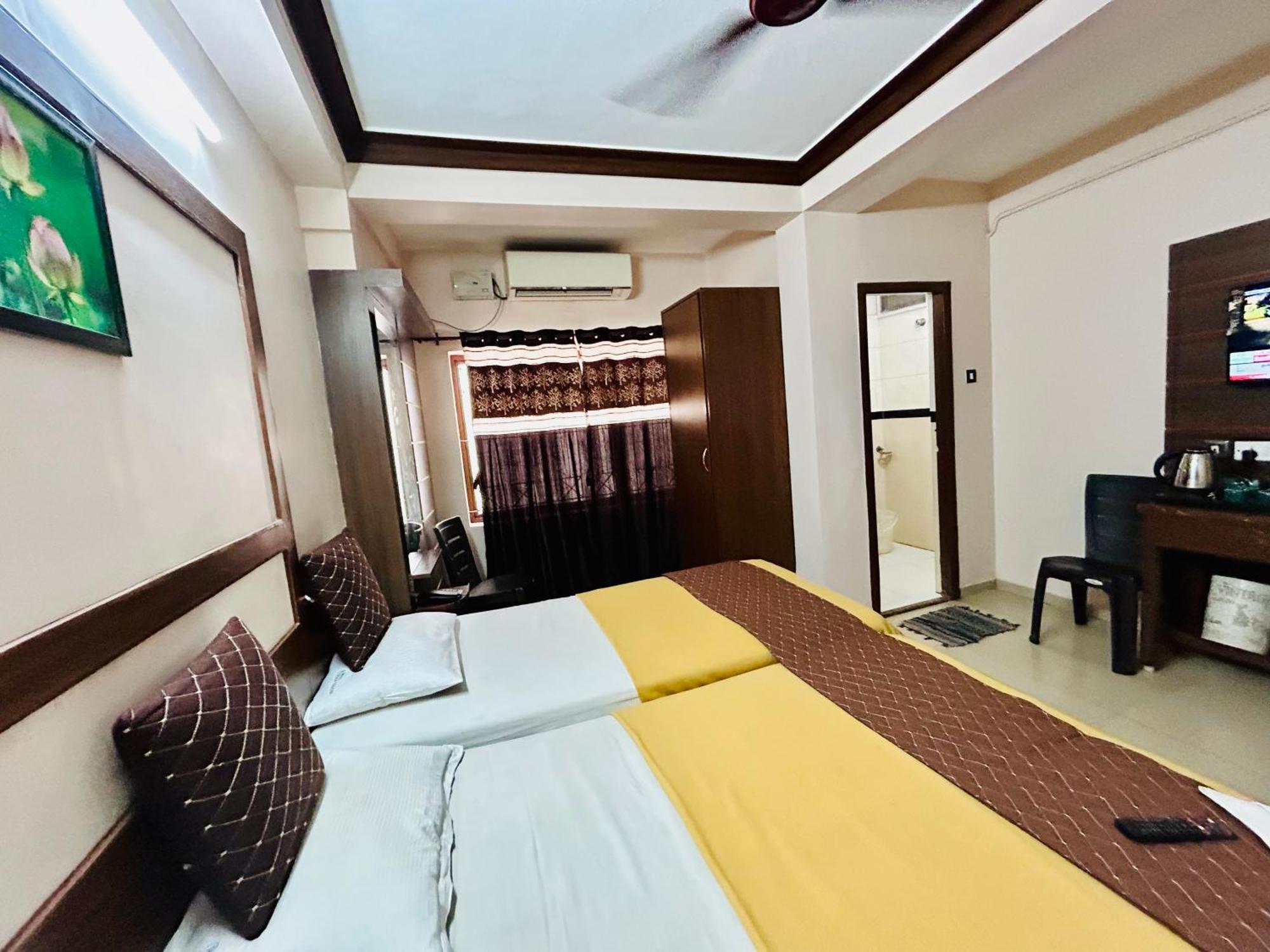 Hotel Jothi Коимбатур Экстерьер фото