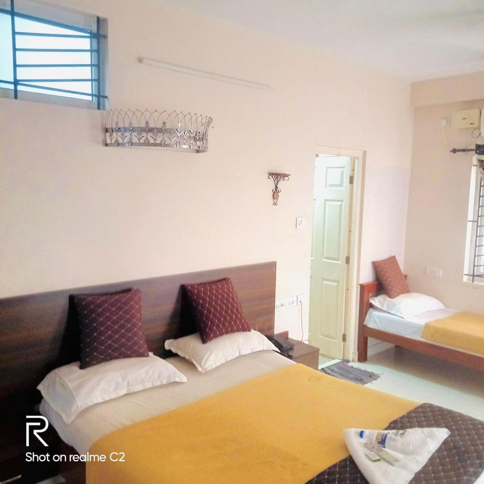 Hotel Jothi Коимбатур Экстерьер фото
