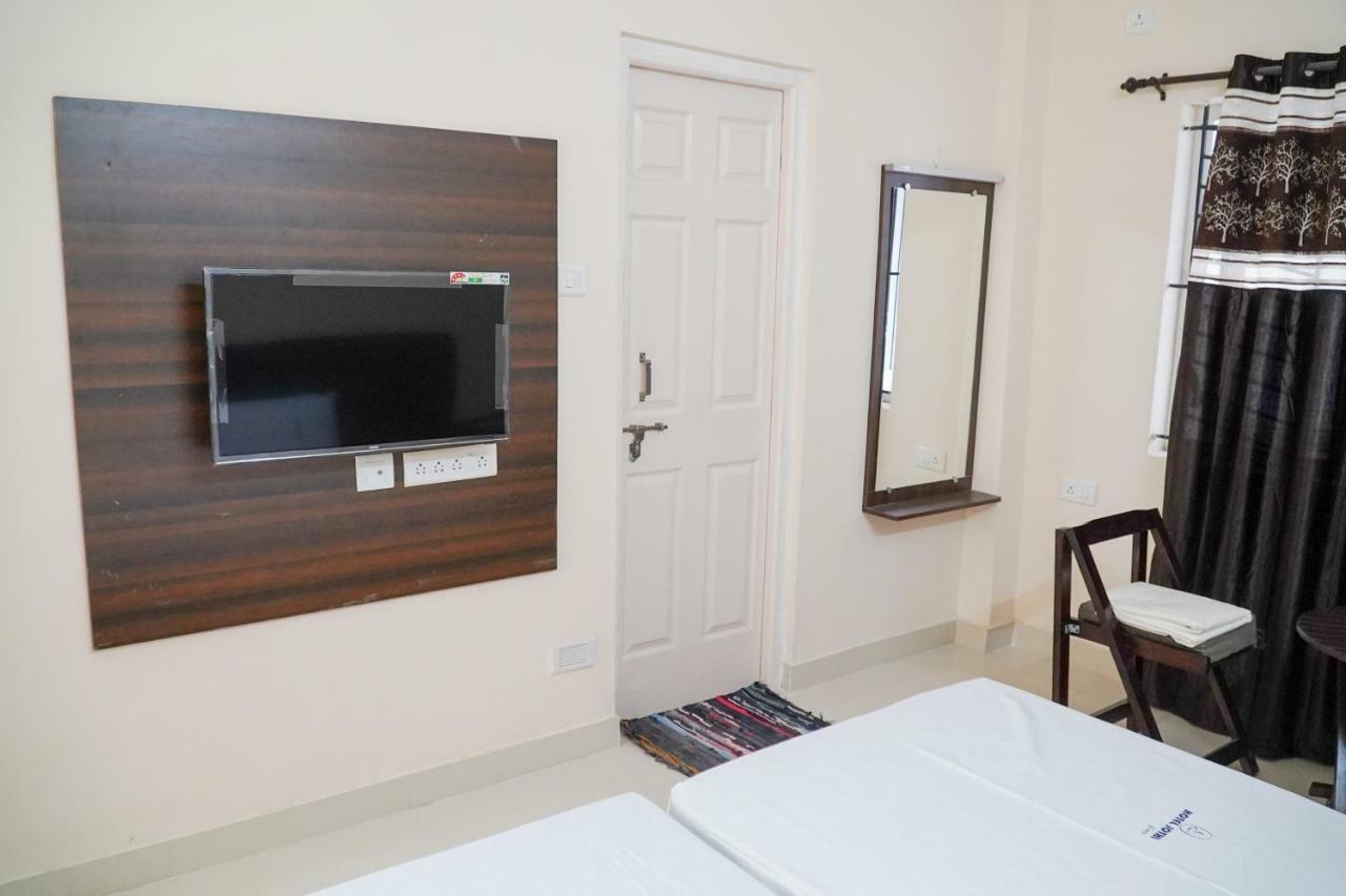 Hotel Jothi Коимбатур Экстерьер фото